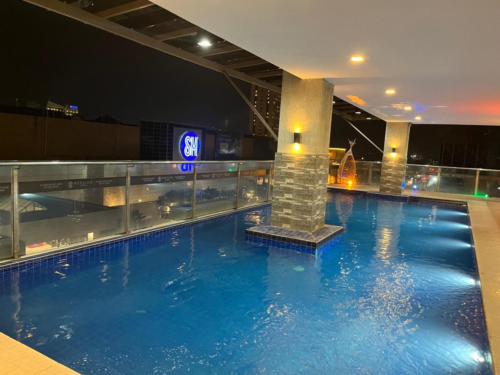 Aesthetic Functional Minimalist Space Sunvida Tower Sv1716 Cebu Luaran gambar