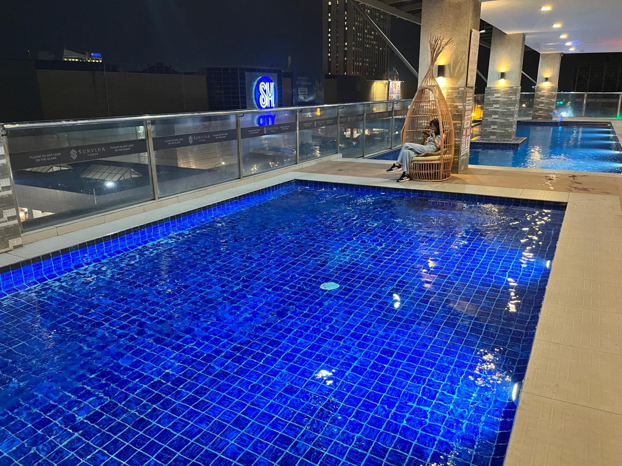 Aesthetic Functional Minimalist Space Sunvida Tower Sv1716 Cebu Luaran gambar
