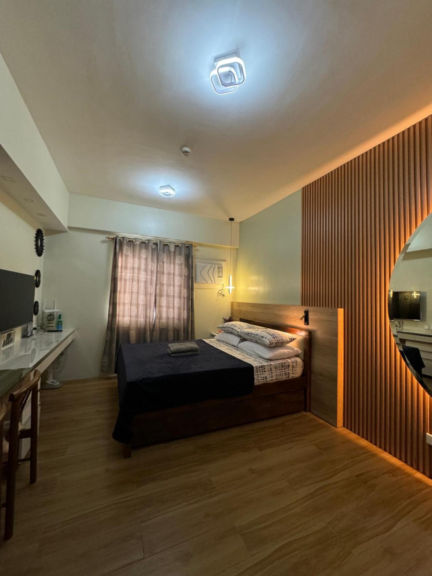 Aesthetic Functional Minimalist Space Sunvida Tower Sv1716 Cebu Luaran gambar