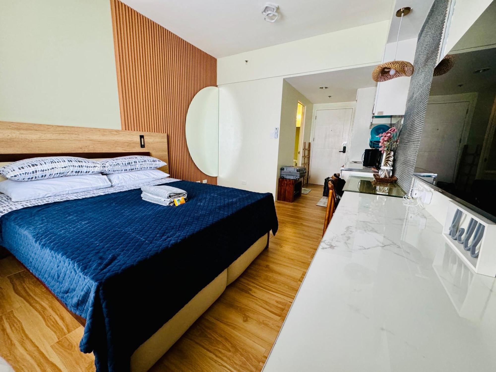 Aesthetic Functional Minimalist Space Sunvida Tower Sv1716 Cebu Luaran gambar