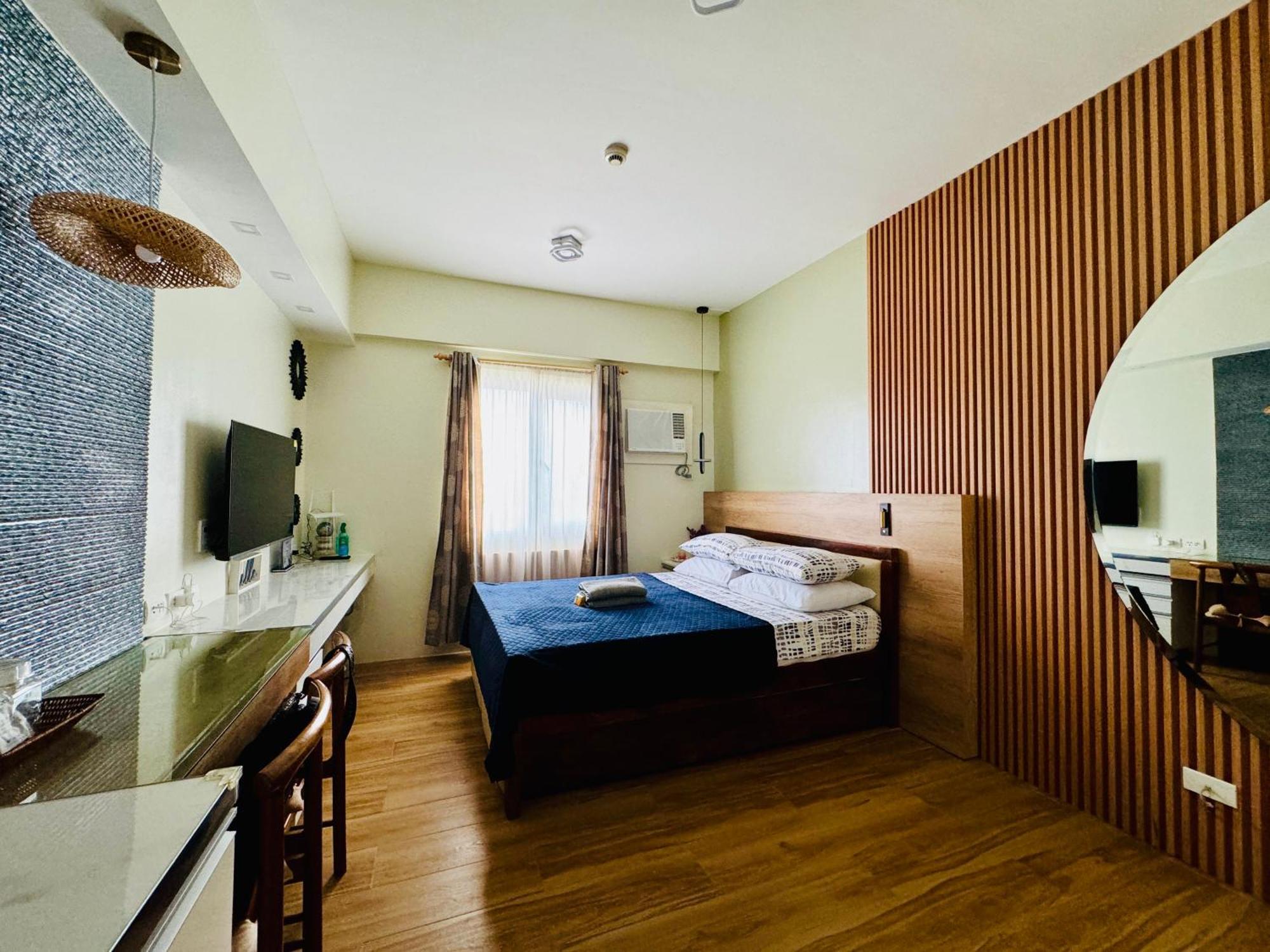 Aesthetic Functional Minimalist Space Sunvida Tower Sv1716 Cebu Luaran gambar
